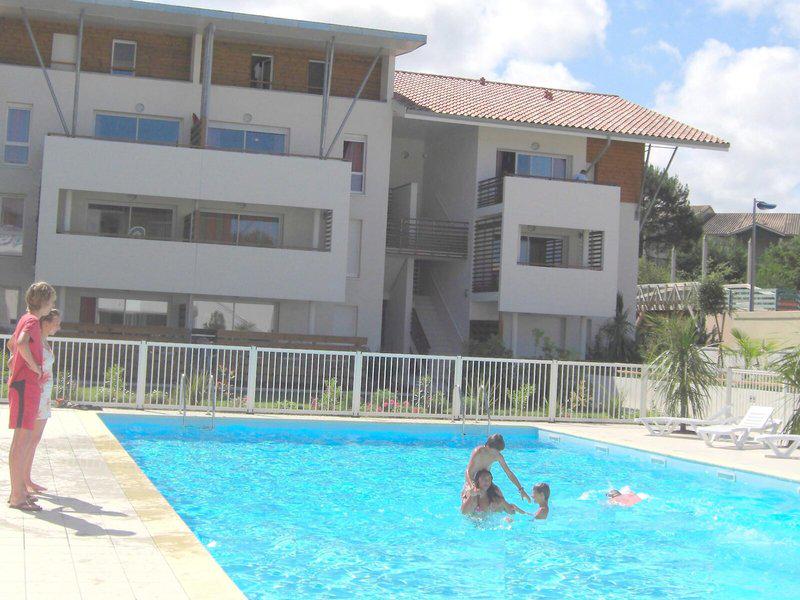 C2B242D2928A20E4A0213B20D8A2845D