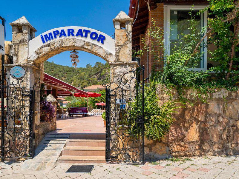 9FC6A4DF3CCDA50E9266AD15896EC7A9