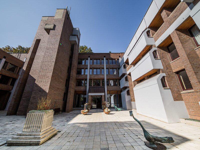 7CBDD9012BA8A0AA5B99BC0BAE1E1010