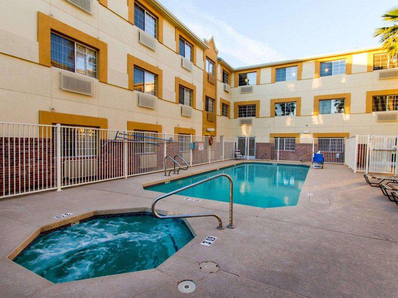 C95402A9218B670F181E9F4E70626CF6