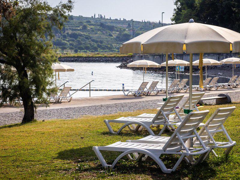 4242E210C8586841B19922DC95D72FEE