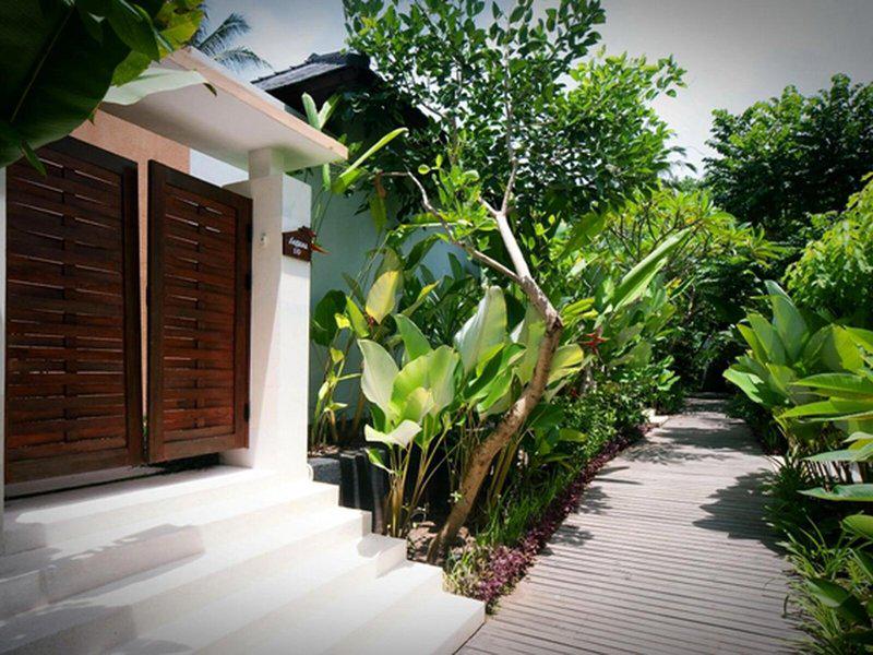 301C95EF28DC8E0C3C0933DE44D066A1