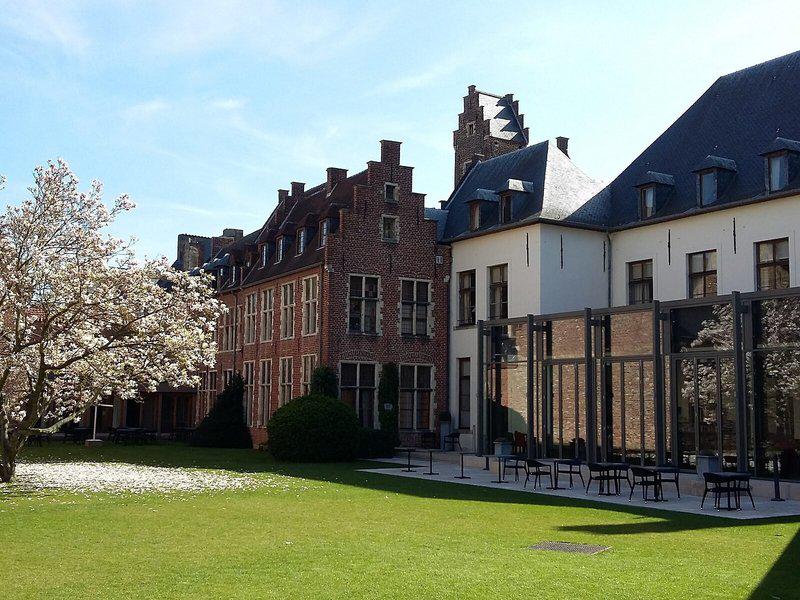 46B48F3E9929E0D61B076FC6BE8C5F6A