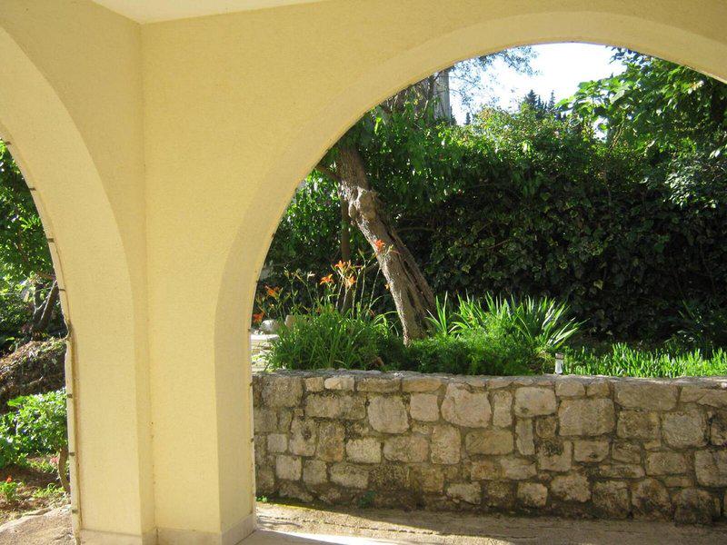 D893E3752333990EF51323546DD40072