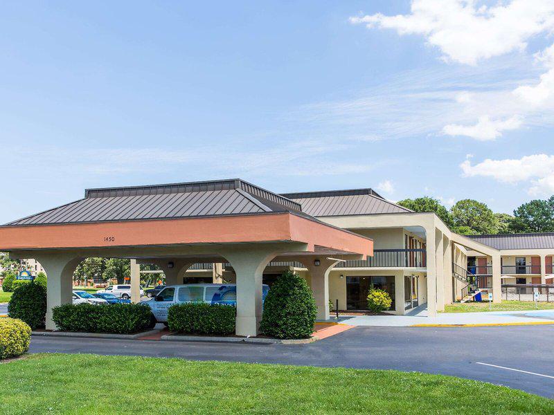 4B9229EE666980E0C70EB2CFA647140D