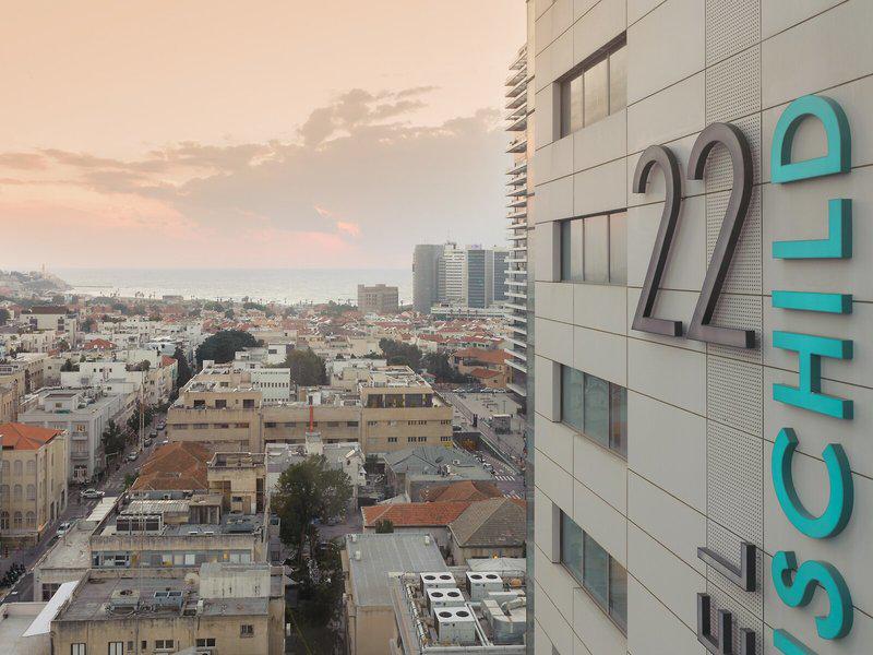 F32F90F747606BD3FBD8B85ECDFC3051