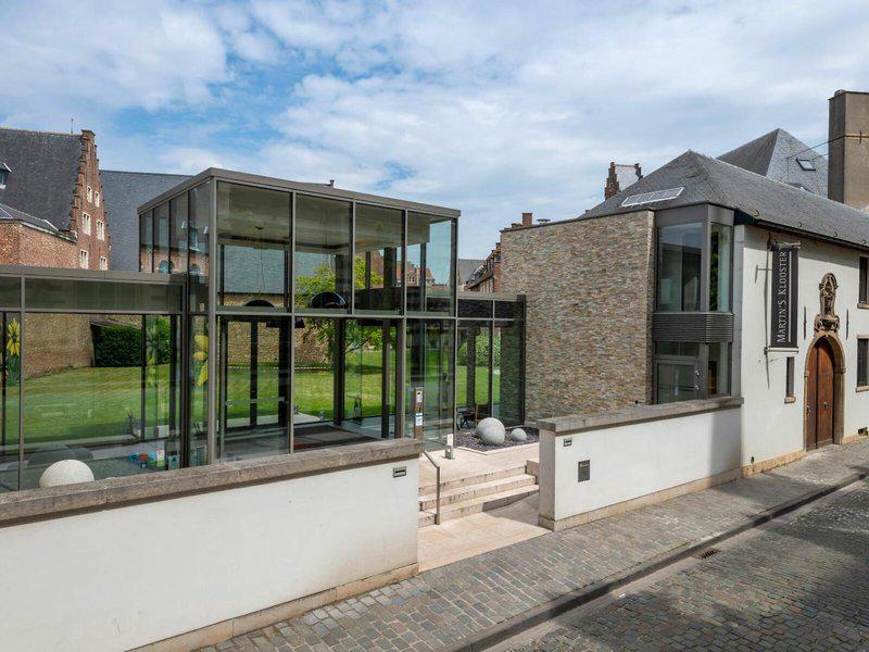 045632C2415794BC5A6A2C5410B5AFC7