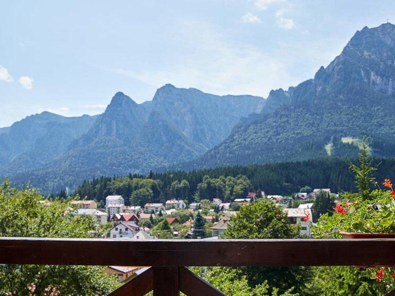 90D0896A8042CBC41789A7049B46779D