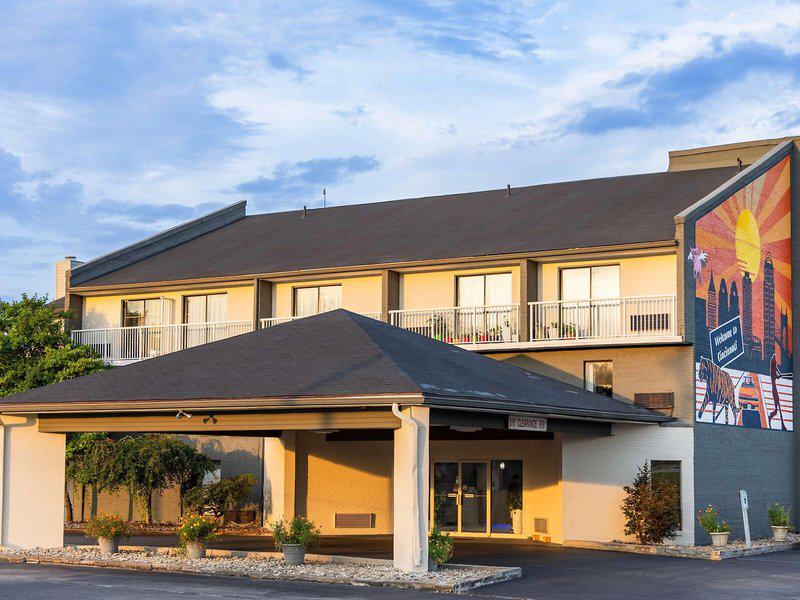 B8E9764840DED8628405F28CA8AAEEA0