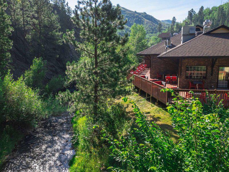 B66FF4A3BC650AC0B6E03ED5D564E1B7