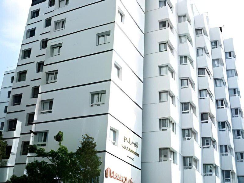 35EE056F856209E8524F86CC76A47A03