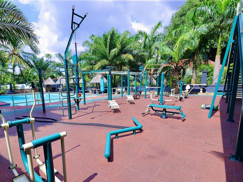 8F3386FC0092F7E61332FA8D546CA2C3