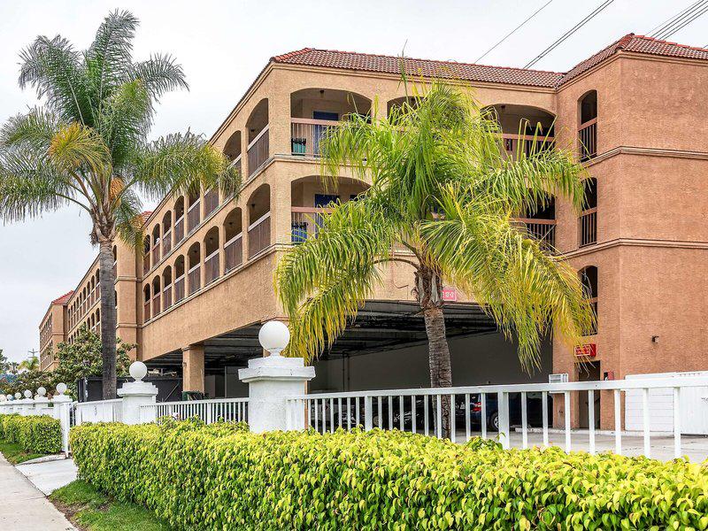 DE4B0825E7351A10BA084F616EB63725