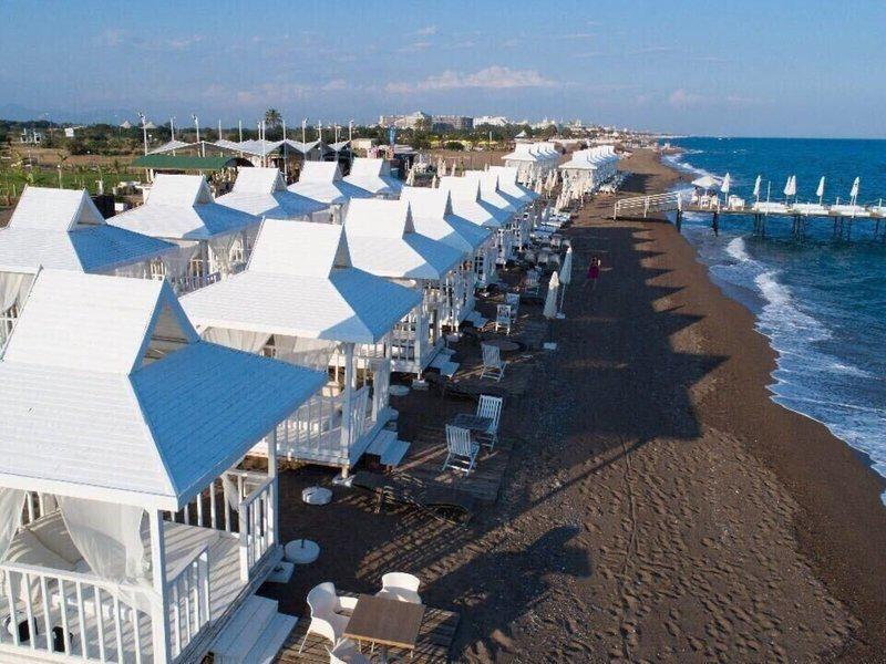 A4284B837A9FD62215BEC49548D84CDE