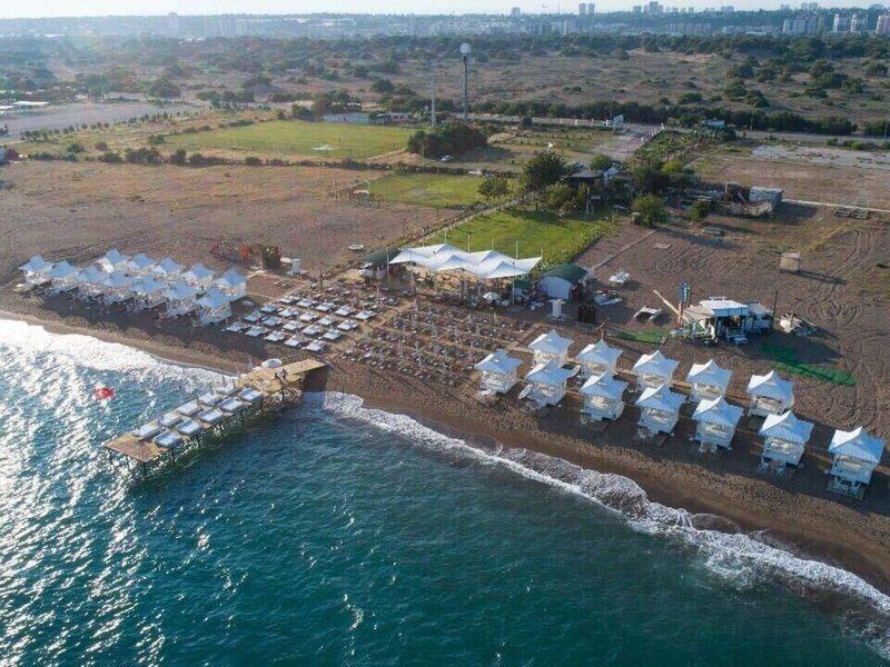 0225AEE2401DD35329996C0A5A7F42D4