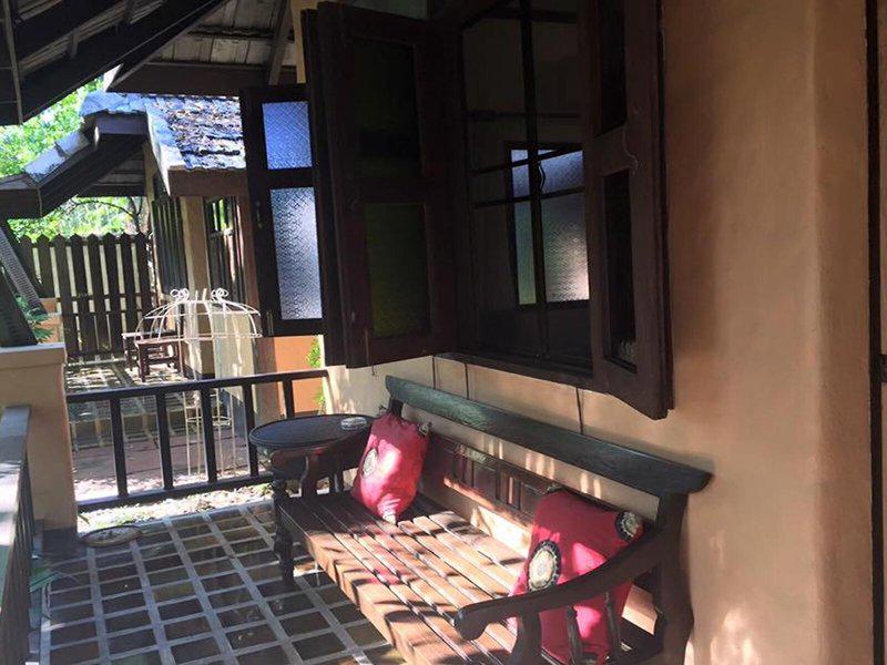 E0C2E5E6A9C828F3A83A3C5027D6B6C4