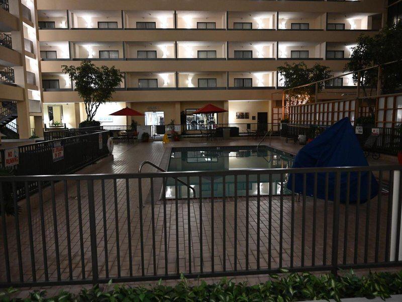 7F6C48E5BA2A1E538126C3845D8F390D