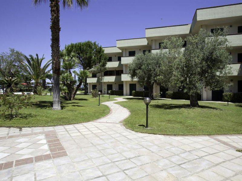 ECB2B9F9E0075481E6F9E2DCE04770EC