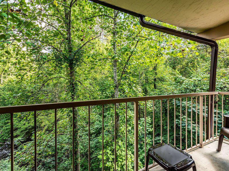 17FDF76B12B98F3CD54782AC68EFECDB