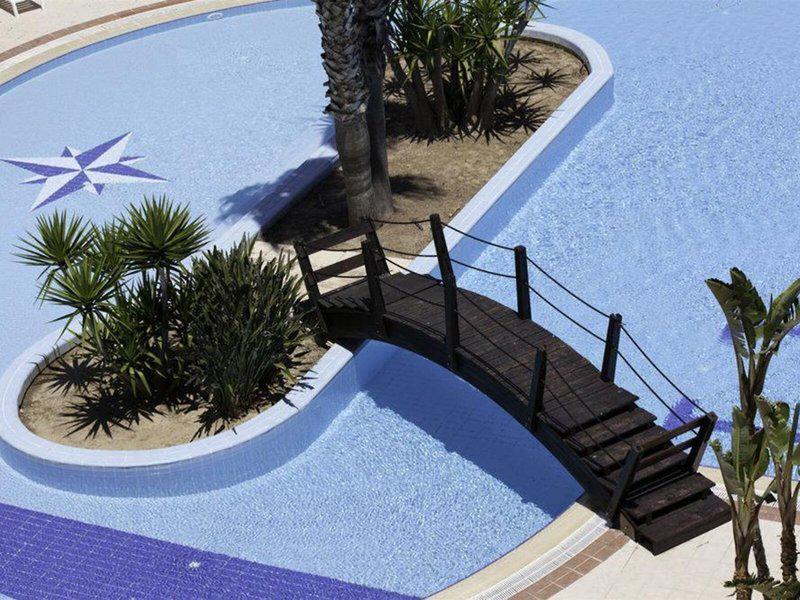 C1D055AEF2049EF0A67544425396E217