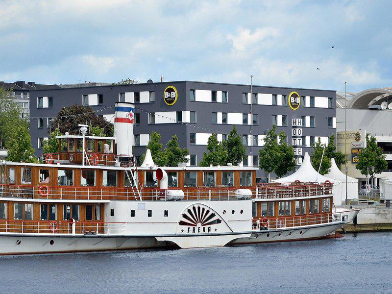 678FC68EE963D141683327E67E7DF8D3