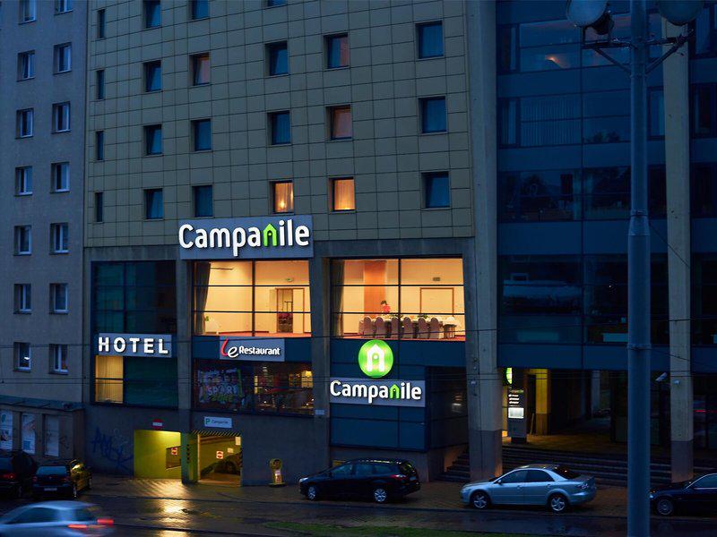 BAEF551514A264BC1828F15D7E810555