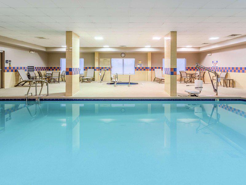 AB73E5FEB84E1385B7B4E66B7CF0478E