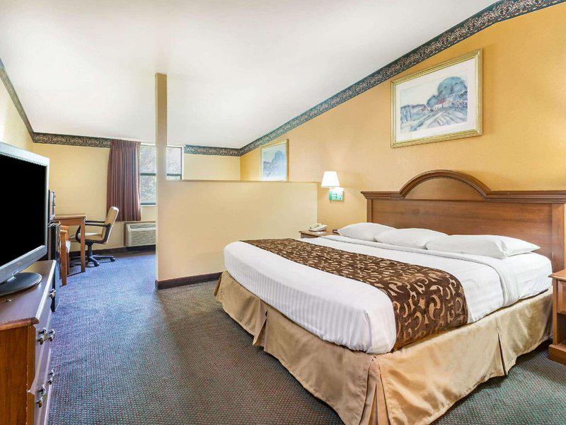 8302E9A7007862E95220096AE7DC0275