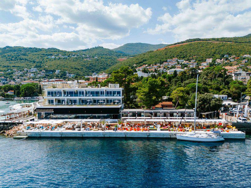 BB046487D65CF64D3E3F447631C25727