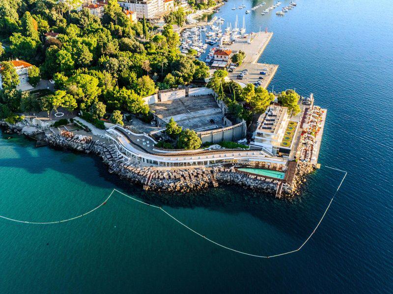 A8F988CB1DAE8A9C1A66B9F70EB66B6D