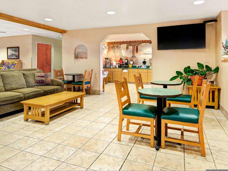 115AFD3825E661E7686265137973C824