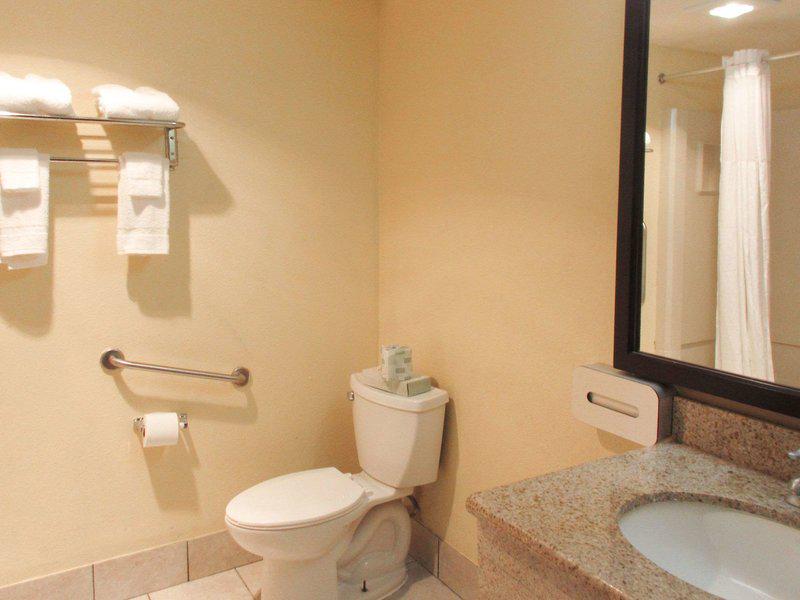 23F21870B67F34B2C39C58D6C9A336A9