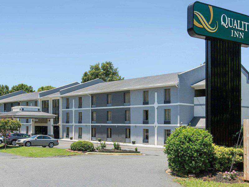 10CB90B4E64186B5BD8376C3CE15DD17