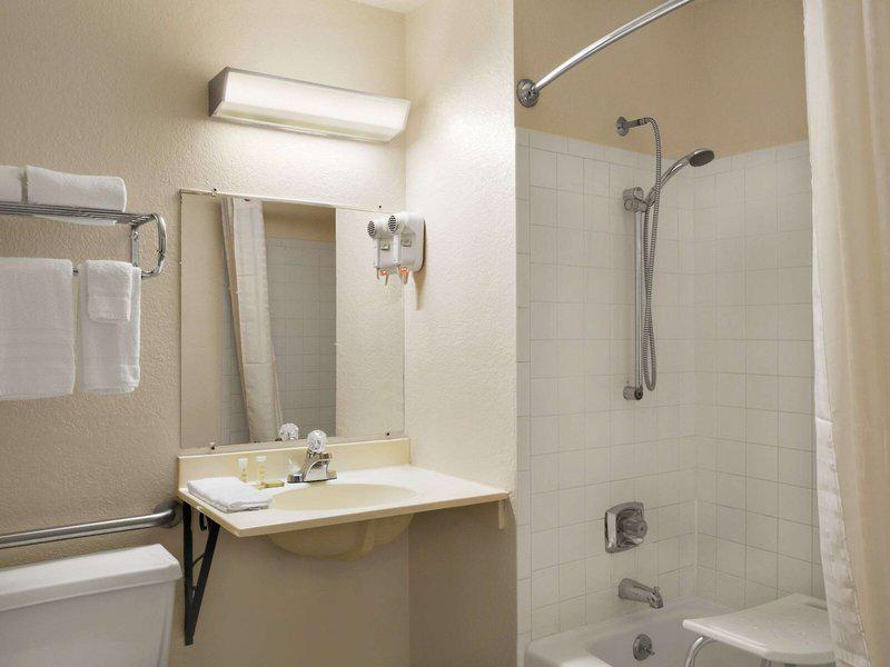 150E180D2D0DF0E1D1EB9CC778182B20