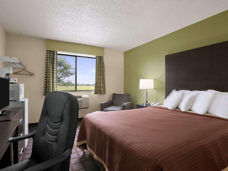 15589D1D1BA3174A489357B3AAB0B6E3