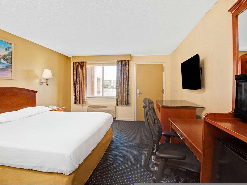 DDCDF8CA068E5729456FA011EFADFB6D