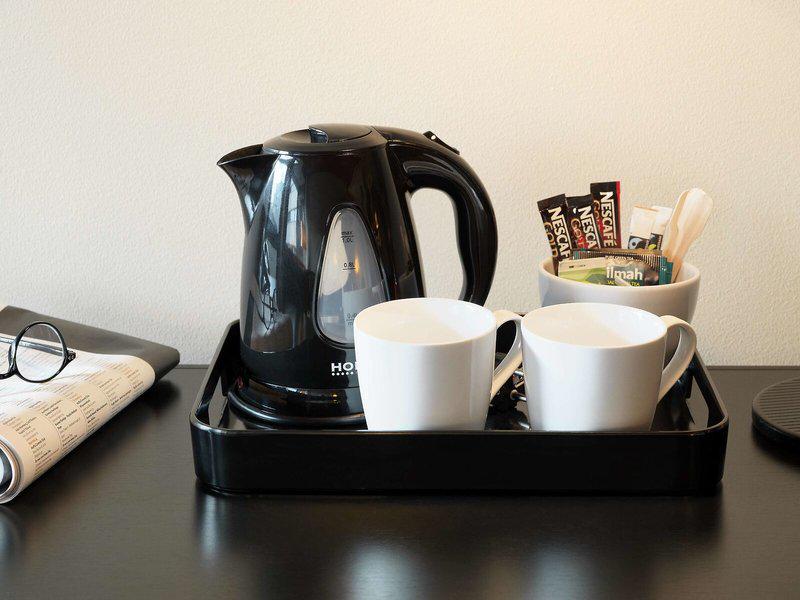 E282CE0C4B4B49E449121544EF1DEFDA