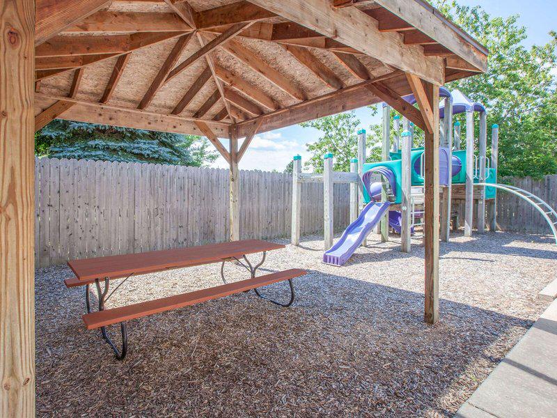 3DEBC237272F74081386643791A417EF