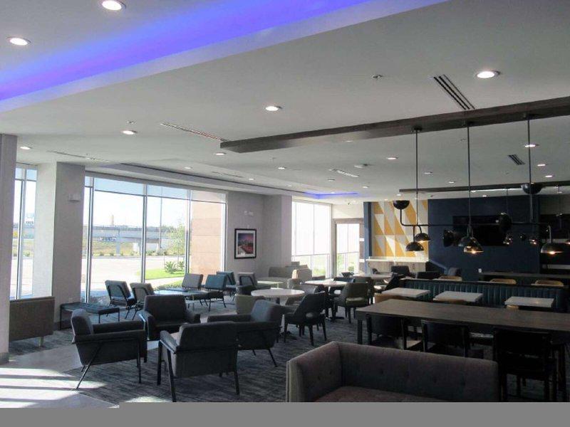 254D7B5330692BB4C57C52139B587C2E