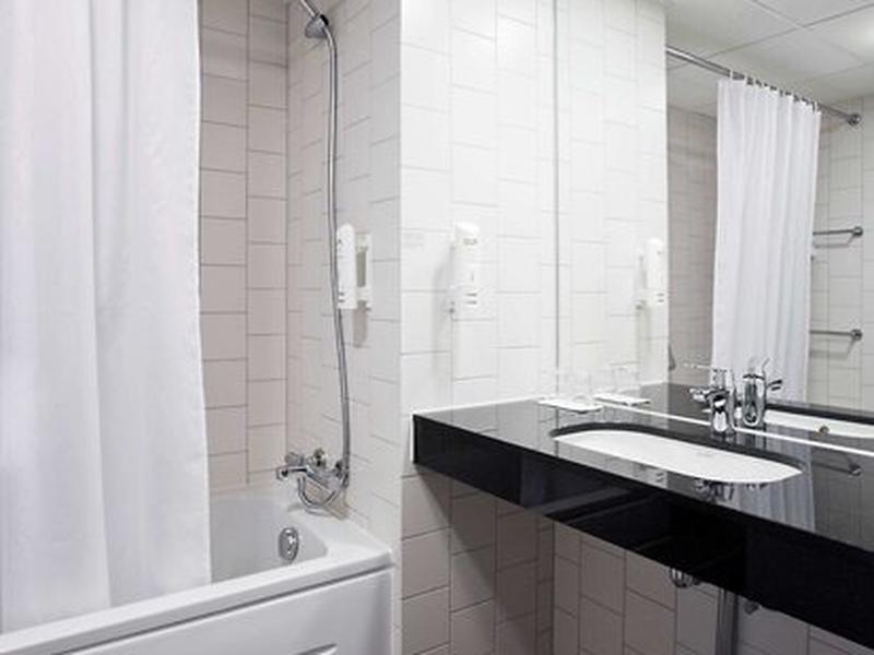 FCF78FD235FCA2BE6BC55050F8624766