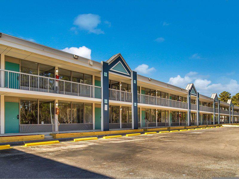 D8BFF9BCC1C4F229262955044104070D