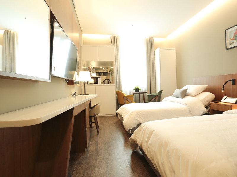 B7DCE515A1E0C8CFAFB2108909B82B7A