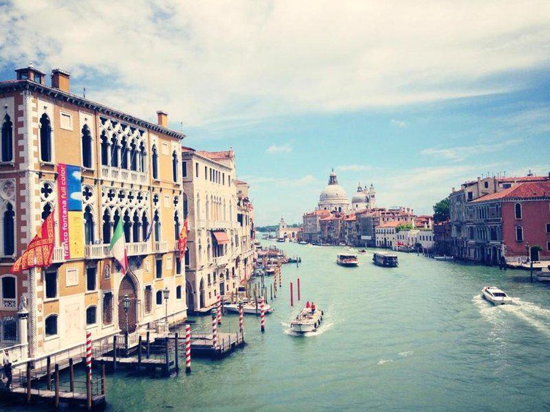 21227BD4882B5EC70F7183F03907091D