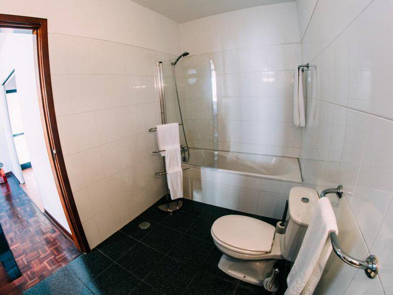 DA4B6B4E6E3B07E2765656B15D87A3B6