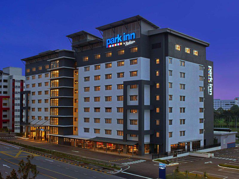 DB0C2590EA4E11A072FF24103DA9566A