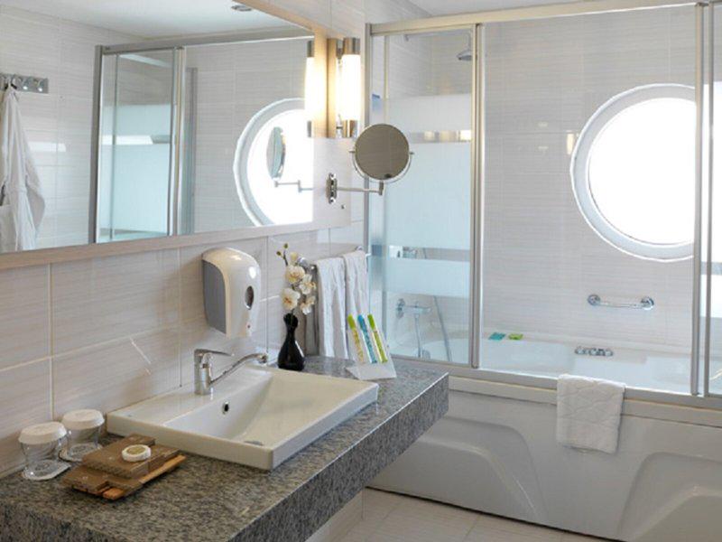 E84DC515FD928B231DCE968DB2003570