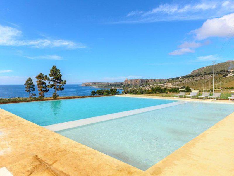 7B6C790E7EBFAC26C80579AE4377D75D