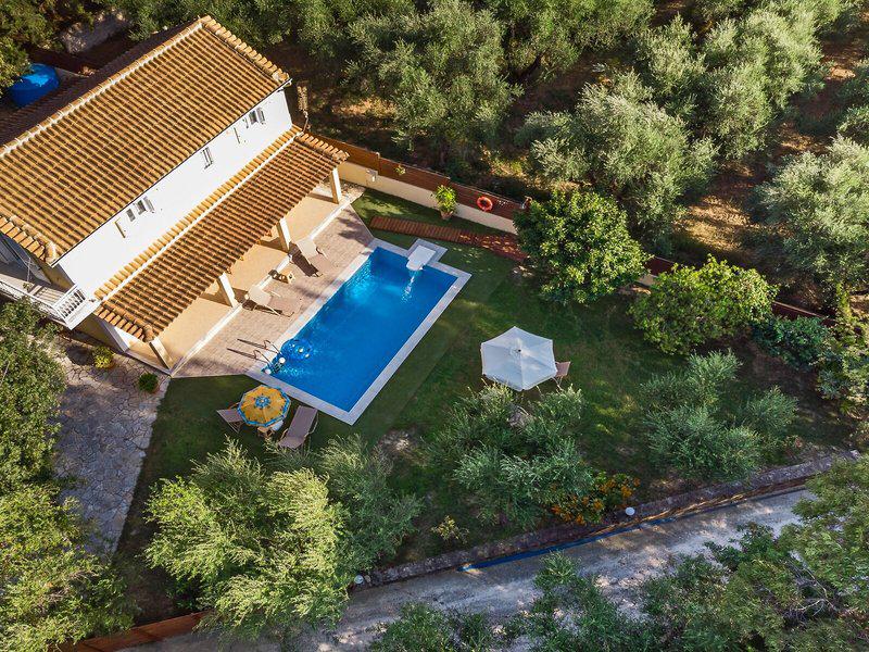 B8A529C8B09542DB5BBCA0B8FA0BD960