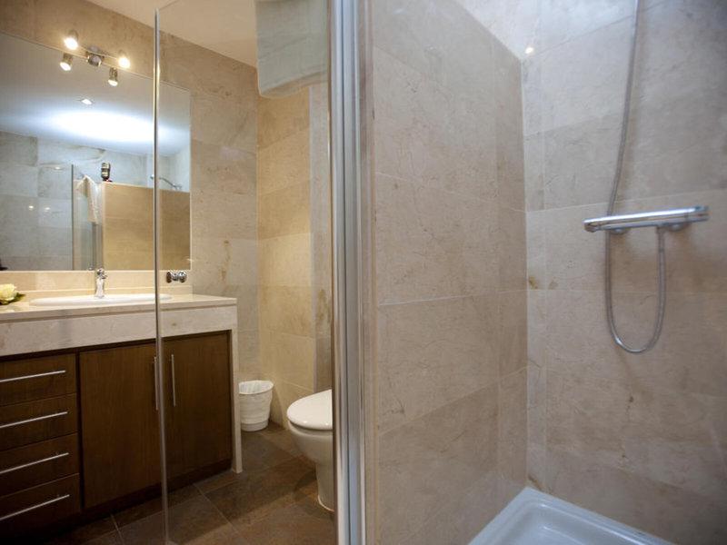 DB371A0088BC73AFB60AB2FE6C86B7B8