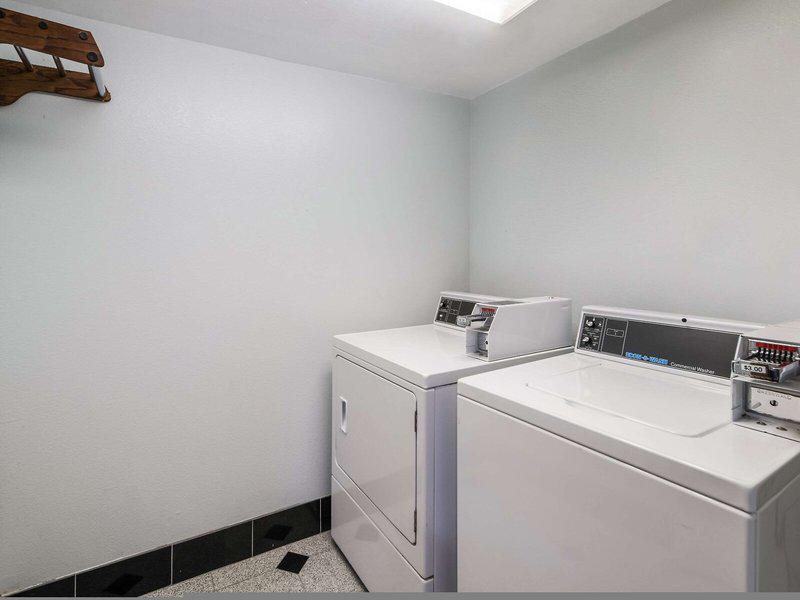 2F40EC310303AF40FA9F698555CE2CAD